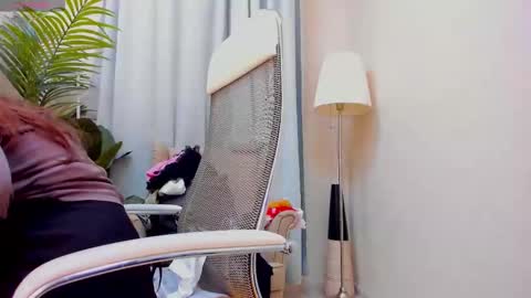 battymoll online show from February 2026 09:00:02 PM