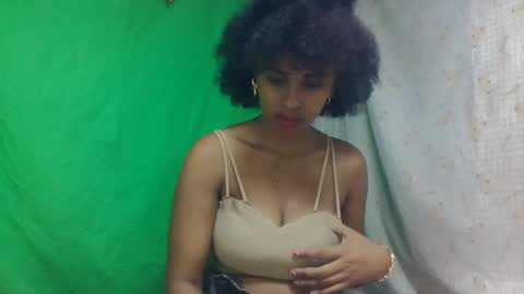 bavianona online show from November 2025 12:24:01 AM