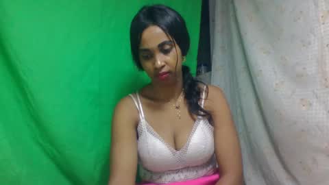 bavianona online show from November 2025 02:03:01 AM