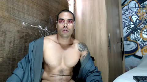 Justin online show from October 2025 06:04:01 PM