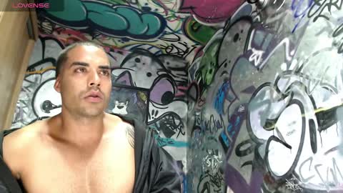 Justin online show from April 2026 08:55:01 PM