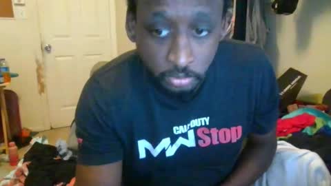 rocker n queen online show from December 2024 04:05:02 PM