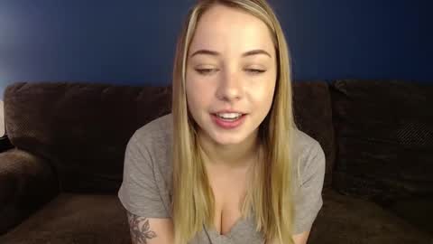 Snapshot of bbgirlnextdoor chatting on November 2025 07:24:01 PM bbgirlnextdoor online show from November 2025 07:24:01 PM