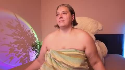 Snapshot of bbw_goddes chatting on July 2026 03:31:02 AM Love online show from July 2026 03:31:02 AM