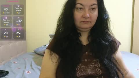 Snapshot of bbw_milf_4u chatting on February 2025 07:52:01 AM Emma online show from February 2025 07:52:01 AM
