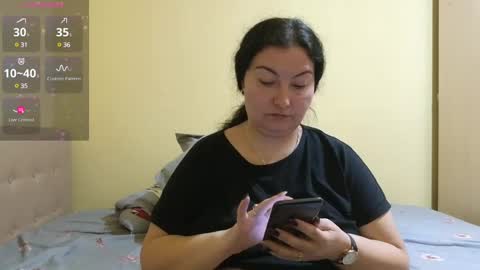 Snapshot of bbw_milf_4u chatting on February 2025 11:50:01 AM Emma online show from February 2025 11:50:01 AM