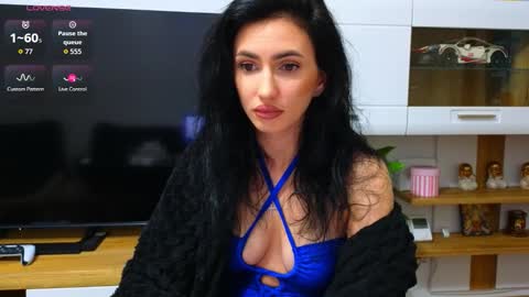 Kristy online show from December 2025 06:43:02 AM