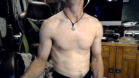 bchillin28 online show from July 2026 03:46:01 AM