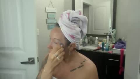 bdon1977 online show from April 2026 10:32:01 AM