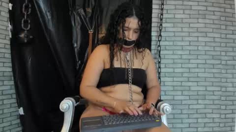 Meduza  online show from October 2025 12:35:02 PM