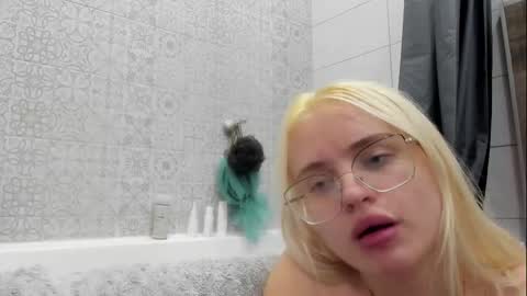 Summer BABY online show from September 2025 05:27:01 PM
