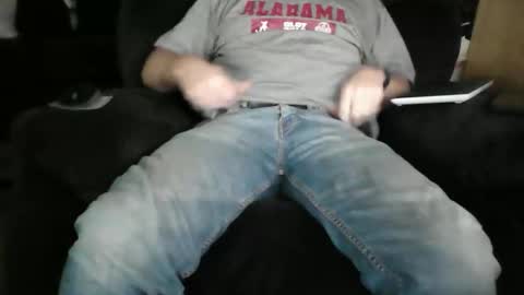 Snapshot of beachguy38 chatting on January 2026 05:37:01 PM beachguy38 online show from January 2026 05:37:01 PM