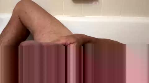 BeachGuy online show from November 2025 05:51:02 AM