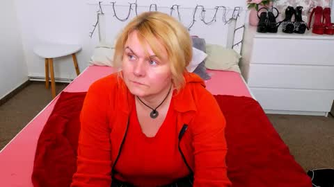 Snapshot of bealust chatting on June 2026 04:05:01 AM Bea online show from June 2026 04:05:01 AM