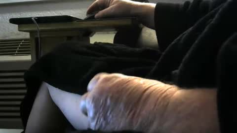 bear4146 online show from February 2026 01:48:02 PM