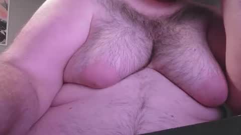 bear_man_oi online show from October 2025 03:34:01 PM