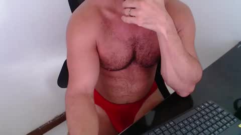 Snapshot of beard_top_guy chatting on April 2026 01:41:02 PM Beard Guy online show from April 2026 01:41:02 PM