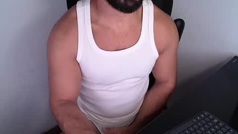 Snapshot of beard_top_guy chatting on May 2026 12:55:02 PM Beard Guy online show from May 2026 12:55:02 PM