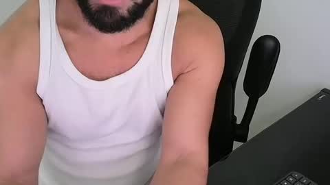 Snapshot of beard_top_guy chatting on May 2026 02:25:01 PM Beard Guy online show from May 2026 02:25:01 PM