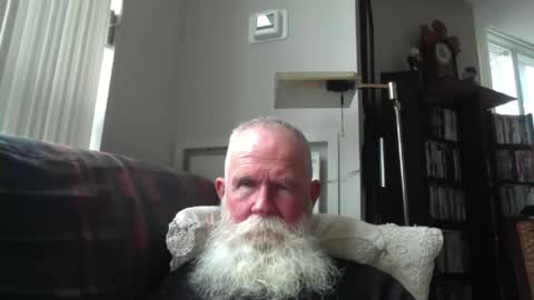 beardbushy online show from December 2025 06:26:02 PM