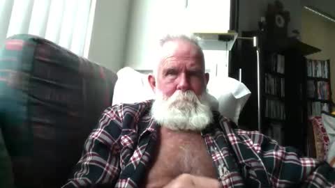 beardbushy online show from March 2026 03:40:01 PM
