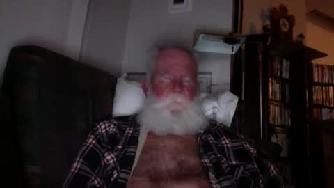 Snapshot of beardbushy chatting on April 2026 05:25:02 AM beardbushy online show from April 2026 05:25:02 AM