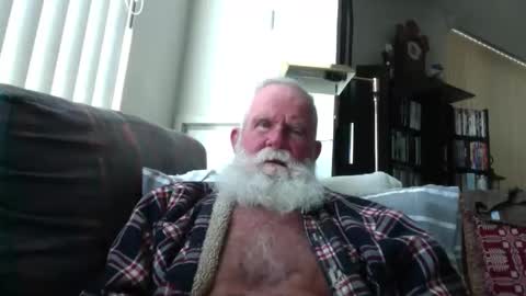 Snapshot of beardbushy chatting on May 2026 02:56:01 PM beardbushy online show from May 2026 02:56:01 PM
