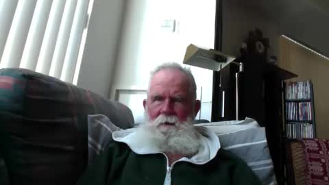 Snapshot of beardbushy chatting on May 2026 04:05:02 PM beardbushy online show from May 2026 04:05:02 PM