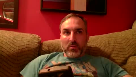 Snapshot of beardedambition chatting on June 2026 12:43:02 AM beardedambition online show from June 2026 12:43:02 AM