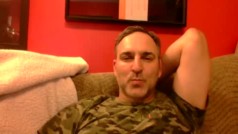 Snapshot of beardedambition chatting on June 2026 01:04:01 AM beardedambition online show from June 2026 01:04:01 AM