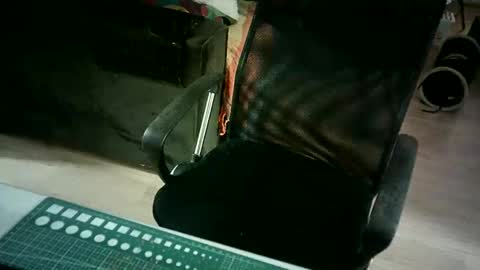 beartsmkr online show from October 2025 03:04:01 AM