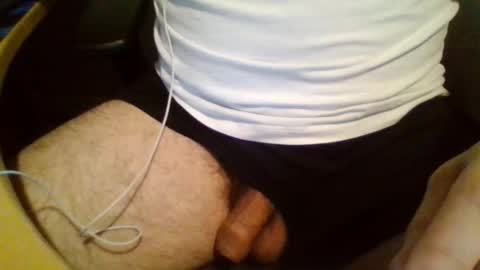Snapshot of bearyuncut chatting on October 2025 04:35:02 AM bearyuncut online show from October 2025 04:35:02 AM