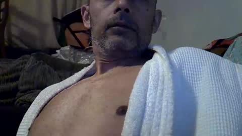 Snapshot of beatlebut chatting on March 2026 04:58:01 AM beatlebut online show from March 2026 04:58:01 AM