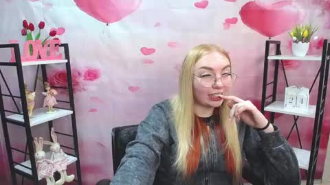 BeatriceFlyy online show from April 2026 01:41:02 PM