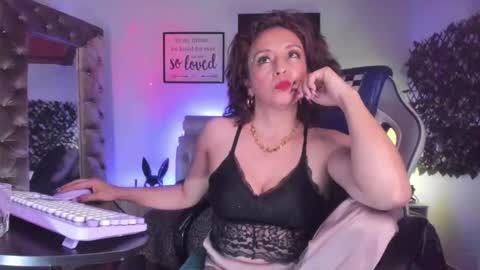 Chanel online show from November 2025 05:50:01 AM