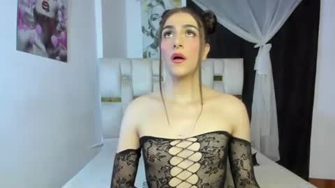 Snapshot of beautiful_doll888 chatting on July 2026 01:55:01 AM Valeria online show from July 2026 01:55:01 AM