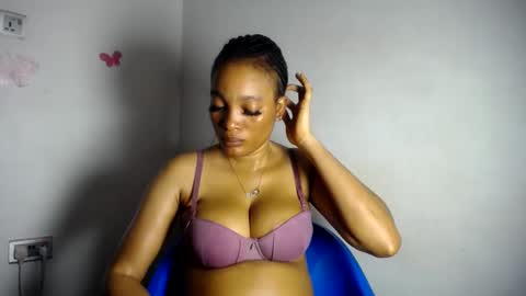 Snapshot of beautiful_moanna chatting on April 2026 09:28:02 PM moanna online show from April 2026 09:28:02 PM