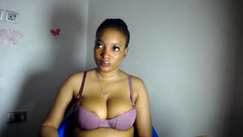Snapshot of beautiful_moanna chatting on May 2026 07:52:02 PM moanna online show from May 2026 07:52:02 PM