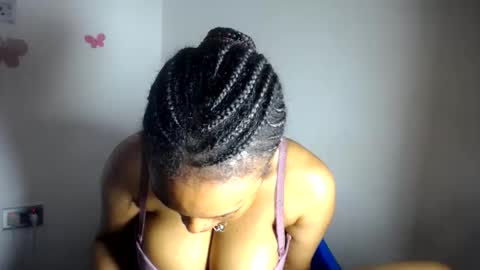Snapshot of beautiful_moanna chatting on May 2026 07:42:02 PM moanna online show from May 2026 07:42:02 PM