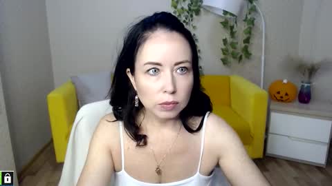 Snapshot of beautiful_moon3 chatting on October 2025 10:41:01 AM beautiful_moon3 online show from October 2025 10:41:01 AM