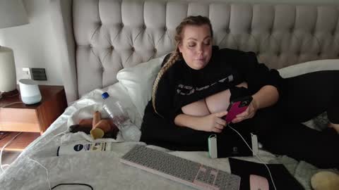 beauty4agent online show from December 2024 07:56:01 PM