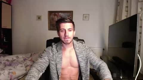 Snapshot of beauty_hard_beast chatting on September 2025 02:01:02 AM Mia and Jake online show from September 2025 02:01:02 AM