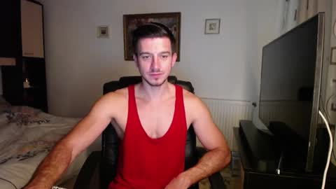 Snapshot of beauty_hard_beast chatting on October 2025 07:19:02 AM Mia and Jake online show from October 2025 07:19:02 AM