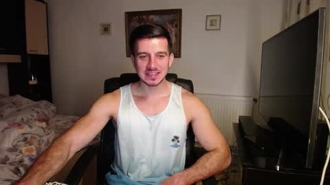 Mia and Jake online show from November 2025 01:12:02 PM