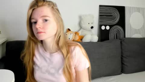 Juli online show from February 2026 03:45:01 AM