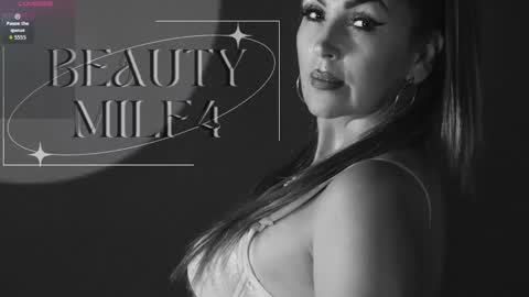 Chantall online show from October 2025 11:53:02 AM