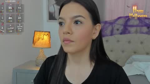 Ariana Reyes online show from October 2025 12:38:01 PM