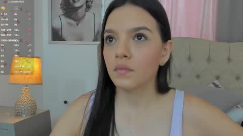 Ariana Reyes online show from November 2025 12:50:02 PM