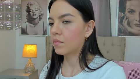 Snapshot of beautyari_ chatting on March 2026 12:22:01 PM Ariana Reyes online show from March 2026 12:22:01 PM