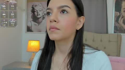 Snapshot of beautyari_ chatting on March 2026 12:30:01 PM Ariana Reyes online show from March 2026 12:30:01 PM